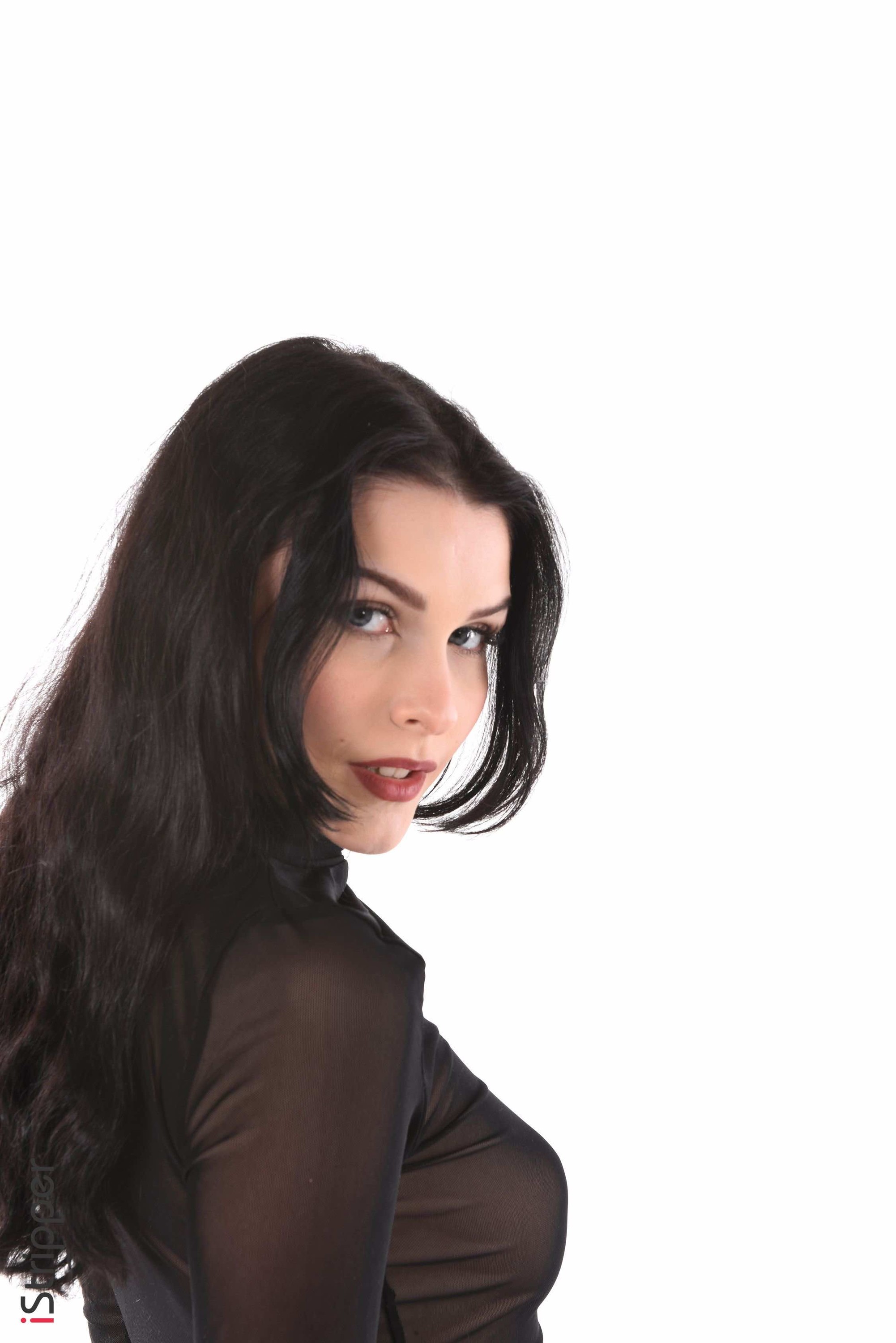 Morticia In It's That Sort Of Party - Picture 02