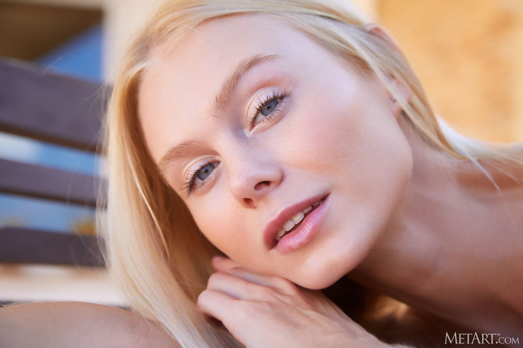 Nancy A In Casual Charm - Picture 14