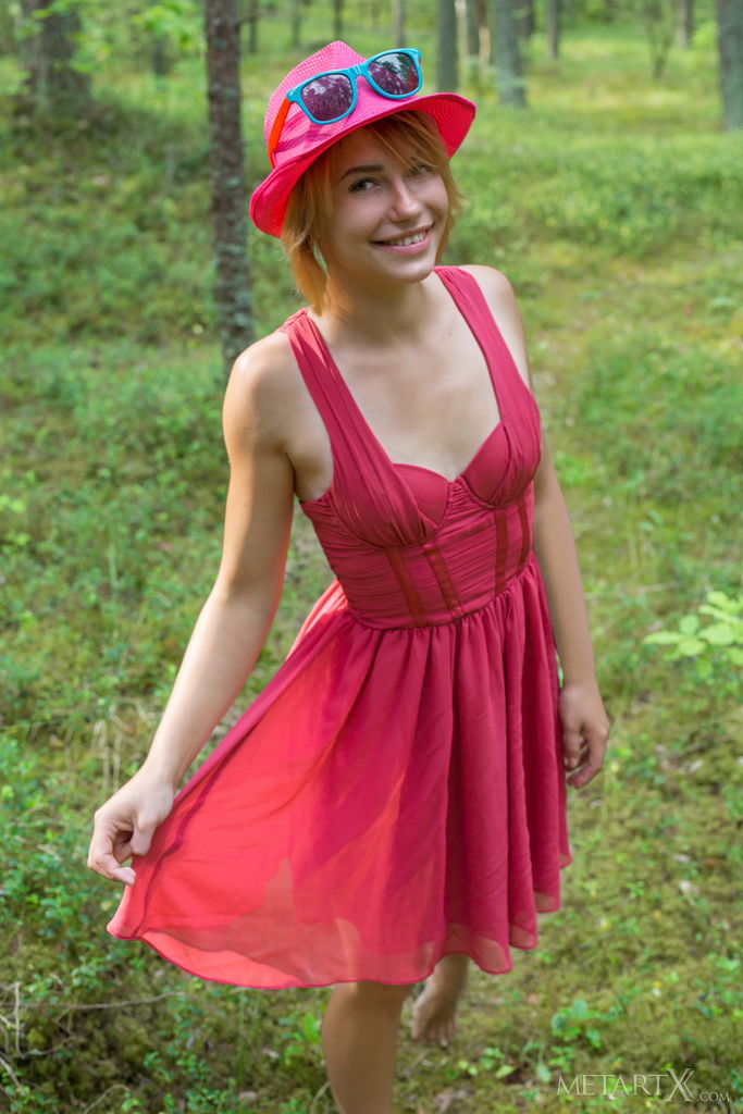 Shannan In Nature Lover - Picture 00