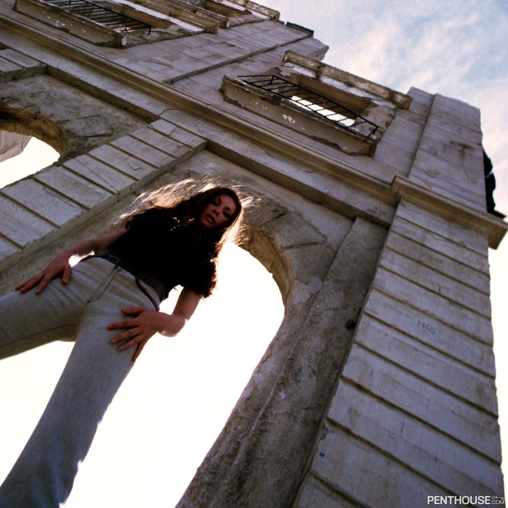 Brooke Mills In Brooke Of Revelations - Picture 06