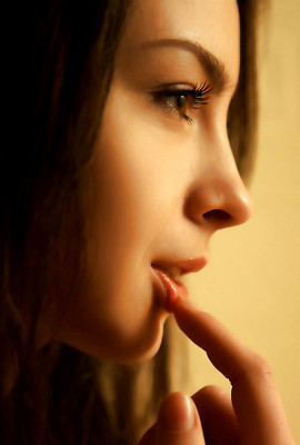 This girl is perfect, natural, sensual, gorgeous