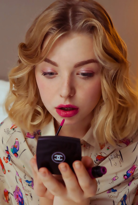 Gorgeous and elegant Daniel Sea