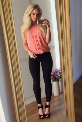 Swedish sexbomb Anna Nystrom