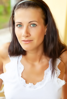 Czech Brunette Lauren Crist