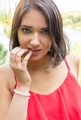 Oxana Chic Erotic Promise