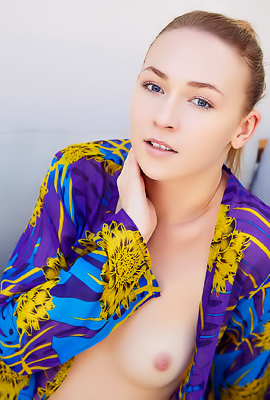 Jenny Wild Spread Wide To Display Her Shaved Pussy