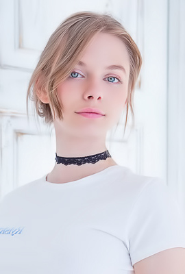 Siya Sexy Teen Angel With Nice Tits