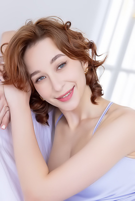 Curly Rea Ready Masturbating