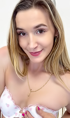 Sliding Into Ecstasy, Victoria Benzs Confidence Unfolds
